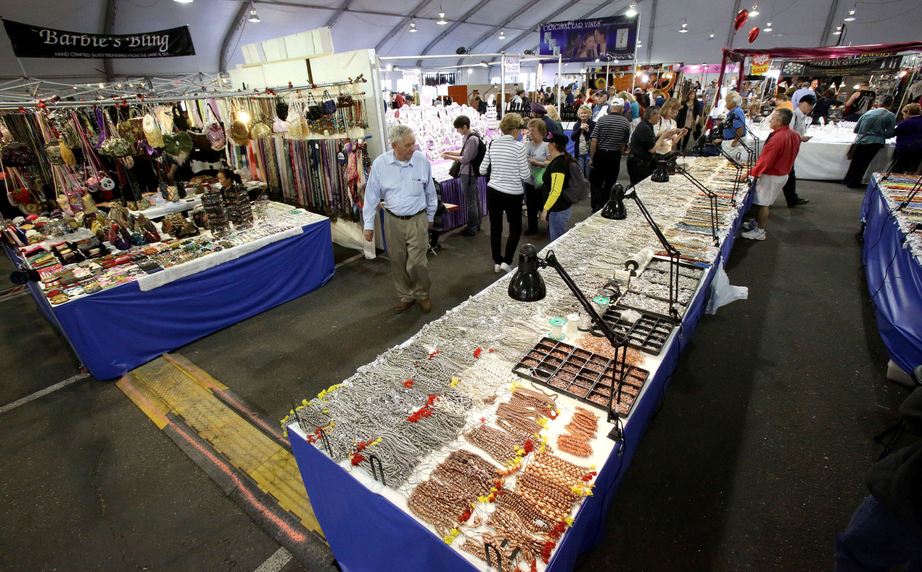 Tucson Gem, Mineral and Fossil Showcase